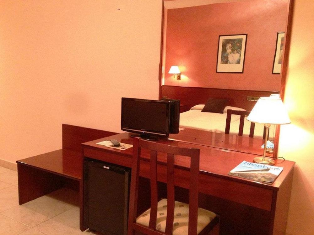 Hotel La Seu Σέου δ' Ουρζέλ Εξωτερικό φωτογραφία