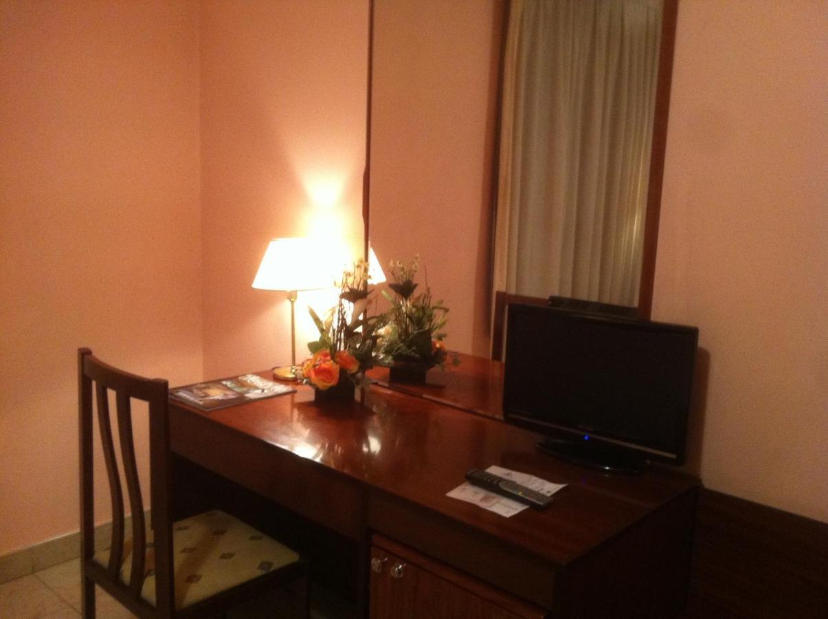 Hotel La Seu Σέου δ' Ουρζέλ Εξωτερικό φωτογραφία