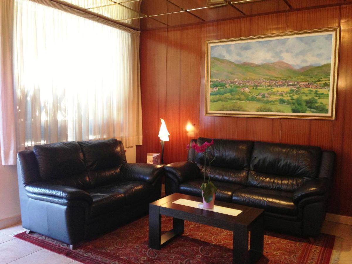 Hotel La Seu Σέου δ' Ουρζέλ Εξωτερικό φωτογραφία